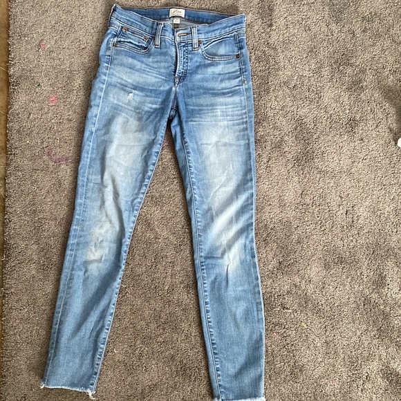 J Crew Toothpick Jean in light wash - Picture 2 of 6